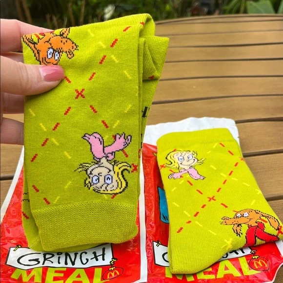 McDonald's Festive Grinch Meal Bags with Red and Blue - Picture 3 of 6